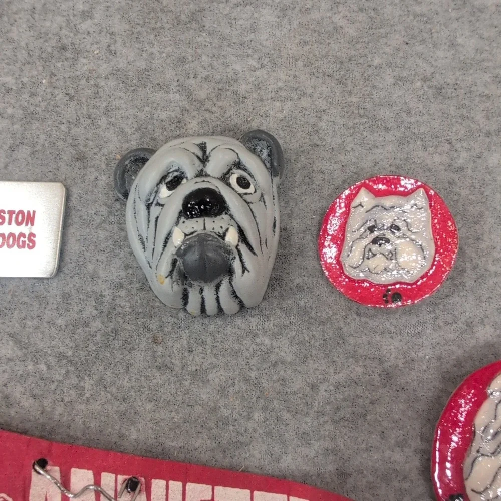 Anniston Bulldogs Mascot Memorabilia Set Keychain Pennant Pin Lapel Pins Lot - Picture 4 of 7